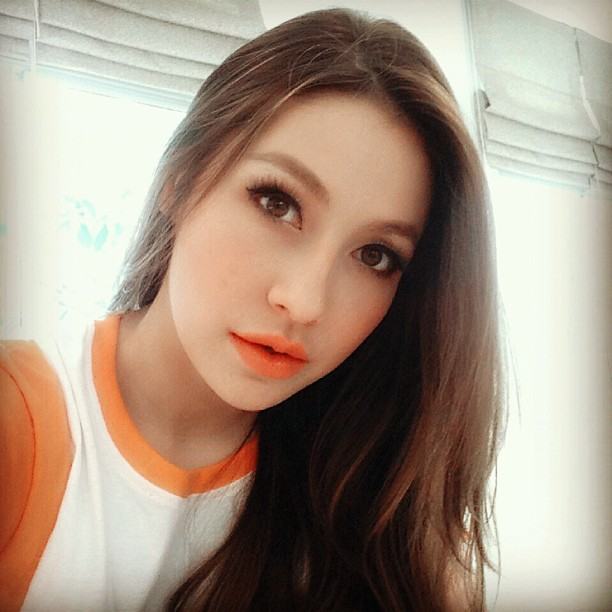 นาตาลี ณัฏฐินี เจียรวนนท์ ทายาทเจ้าของ CP สวย เก่ง รวย ไฮโซตัวแม่