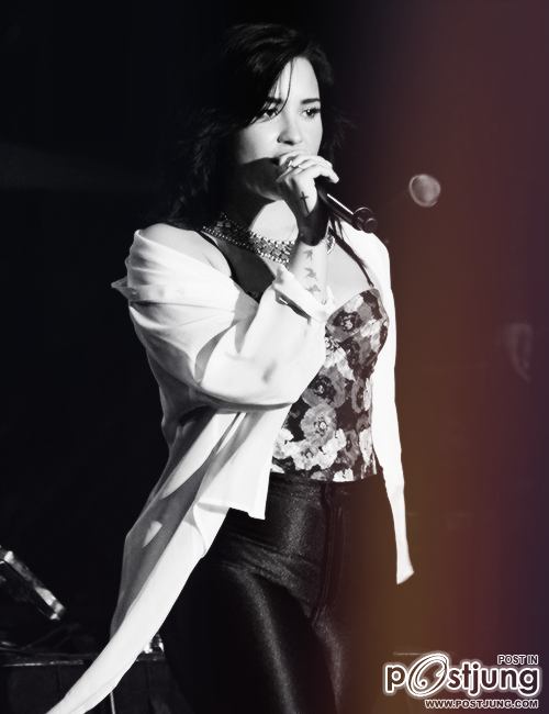 คนรักดาราสาวสวย 002 - Demi Lavato