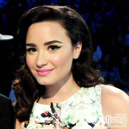 คนรักดาราสาวสวย 002 - Demi Lavato