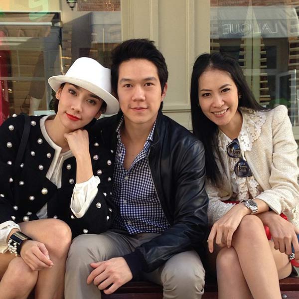 สวีทเว่อร์! ประมวลภาพสุดหวาน อั้ม - แอมป์ ที่ฝรั่งเศส