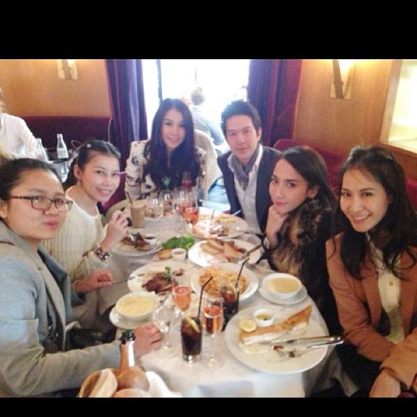 สวีทเว่อร์! ประมวลภาพสุดหวาน อั้ม - แอมป์ ที่ฝรั่งเศส