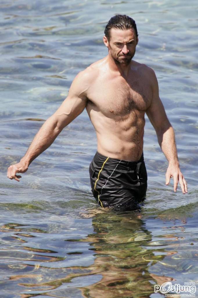 hughjackman-shirtless-six-pac