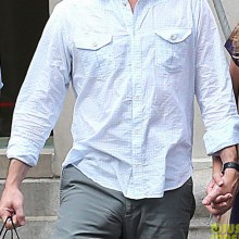 รอดูพระเอก...เบิ้มๆ