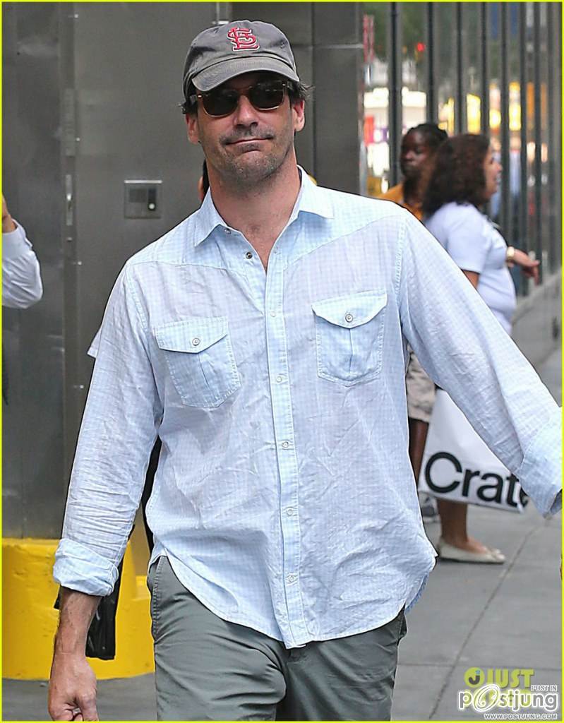 รอดูพระเอก...เบิ้มๆ