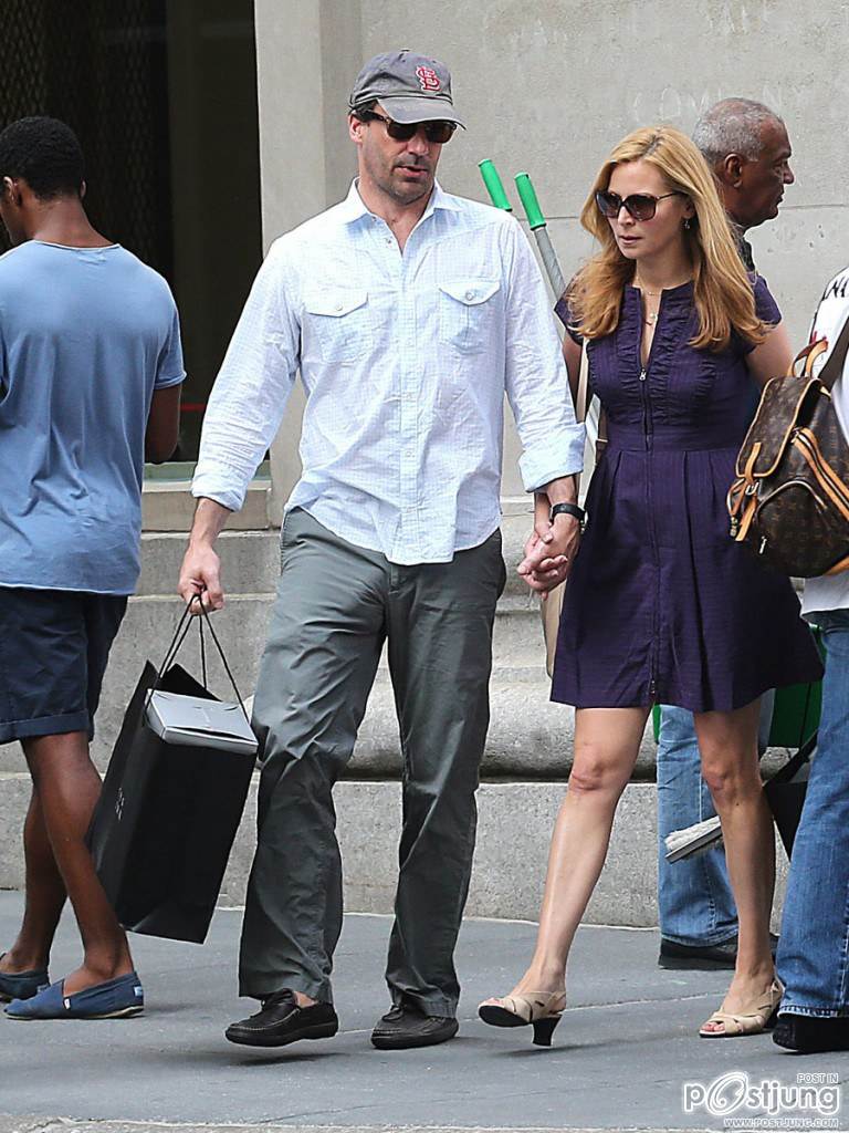 รอดูพระเอก...เบิ้มๆ