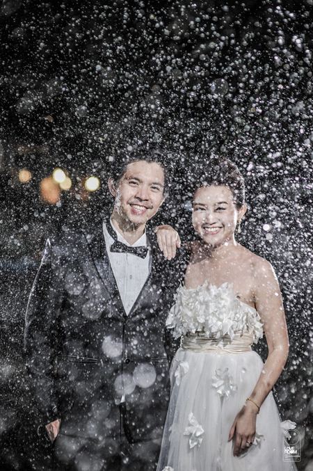 ชุ่มฉ่ำ! กับแฟชั่น ภาพถ่ายพรีเวดดิ้งเก๋ ๆ ในวันสงกรานต์