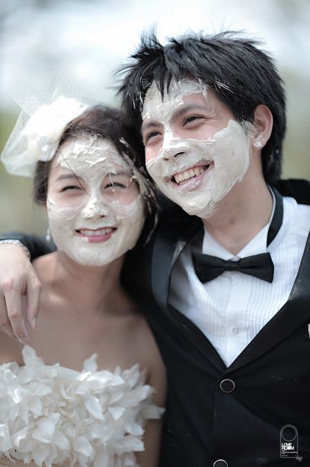 ชุ่มฉ่ำ! กับแฟชั่น ภาพถ่ายพรีเวดดิ้งเก๋ ๆ ในวันสงกรานต์