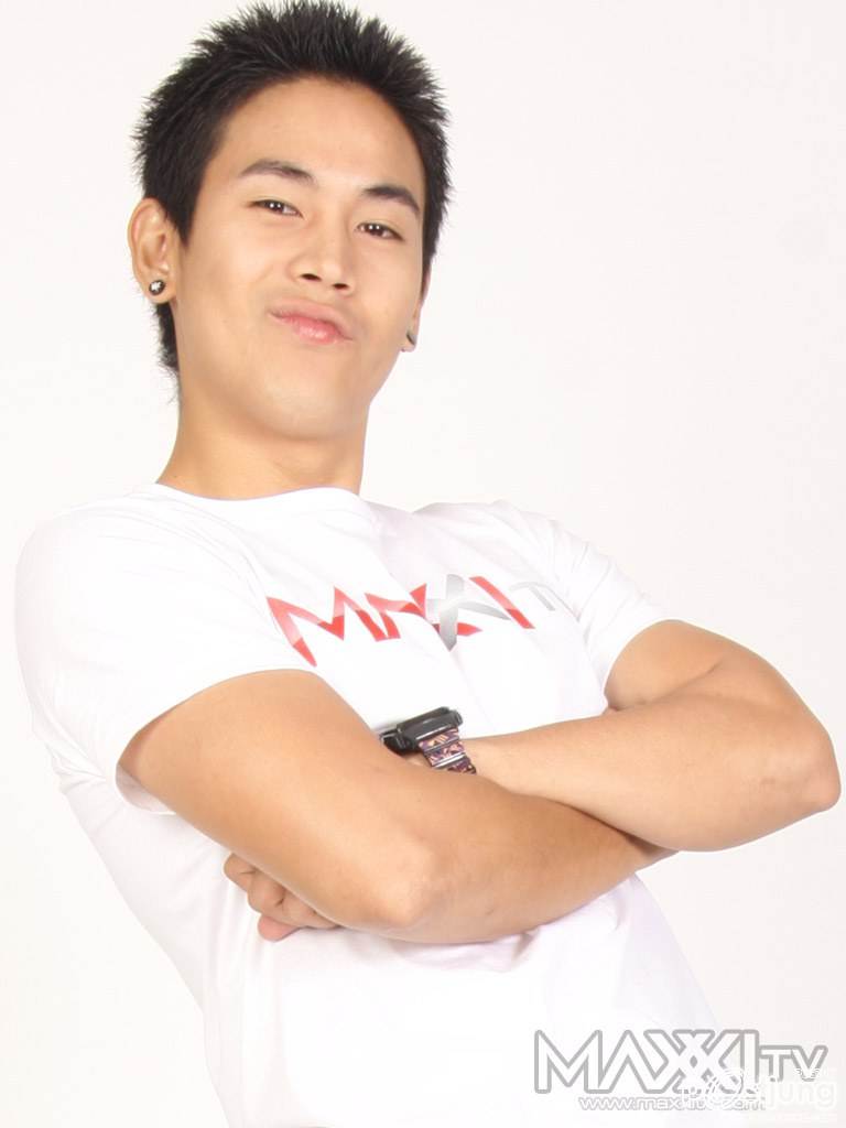 บอย ปิยะ ตี๋หน้าใส(เอายู่)