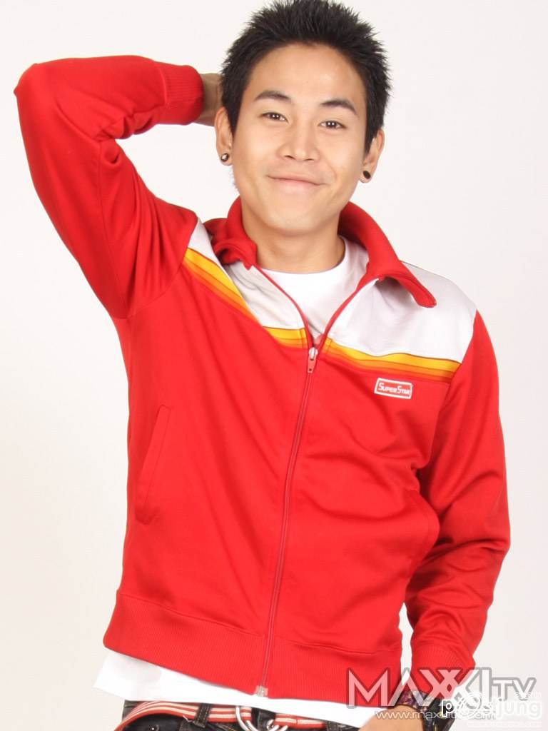 บอย ปิยะ ตี๋หน้าใส(เอายู่)