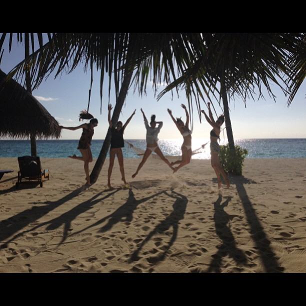 update!! sririta and friend at the maldives