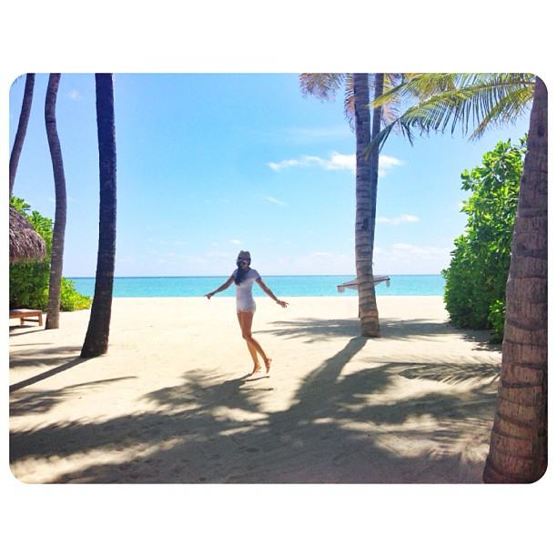 update!! sririta and friend at the maldives