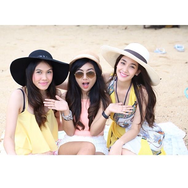 น่ารักโฮก! เที่ยวพักผ่อนชิล ๆ ในวันสบาย ๆ ของมิน พีชญา