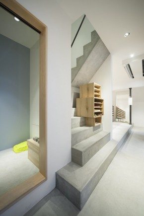 Weaving new life into an old tradition | Otsuka Gofukuten by Yusuke Seki