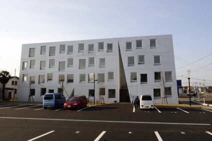 One Roof Apartment by Akihisa Hirata and Yoshihiko Yoshihara