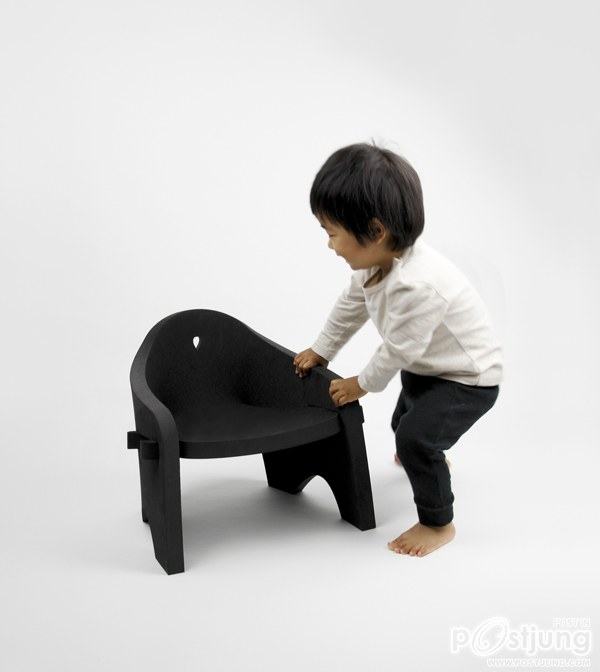 The Kid-Friendly Owl Chair by Satoshi Itasaka