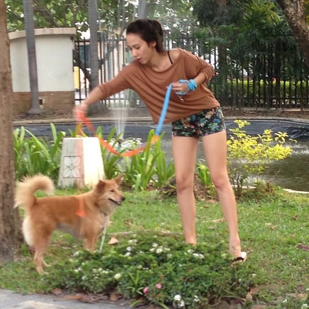 "ขา" พี่อั้มสวยมากๆคะ