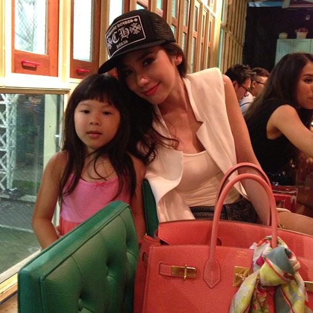 คุณพระ ! เมย์ เฟื่องฯ เธอแรงมาก (IG @aum_patchrapa Update)