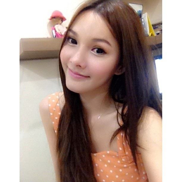 หนิง ผู้เข้าประกวดMiss Tiffany 2013 (สวย น่ารักมาก)