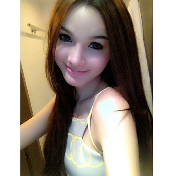 หนิง ผู้เข้าประกวดMiss Tiffany 2013 (สวย น่ารักมาก)