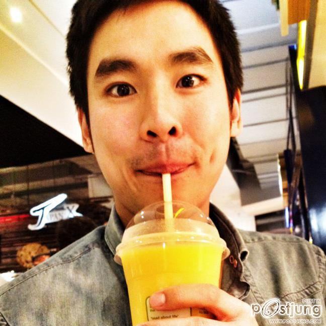 หนุ่มตี๋ที่น่าแซ่บ