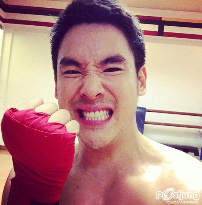 หนุ่มตี๋ที่น่าแซ่บ