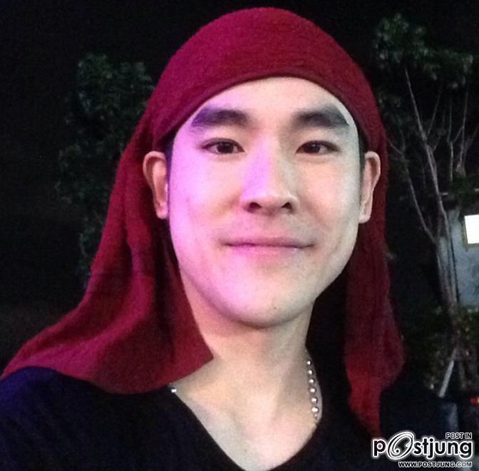 หนุ่มตี๋ที่น่าแซ่บ