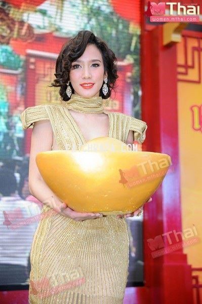 ช็อตอลังการของอั้ม พัชราภา