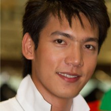 เฟิร์สเอสสสสส์หล่อๆ