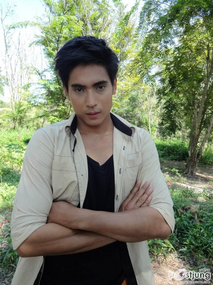 พี่ธันล่ำๆ  ของแม่เนียน