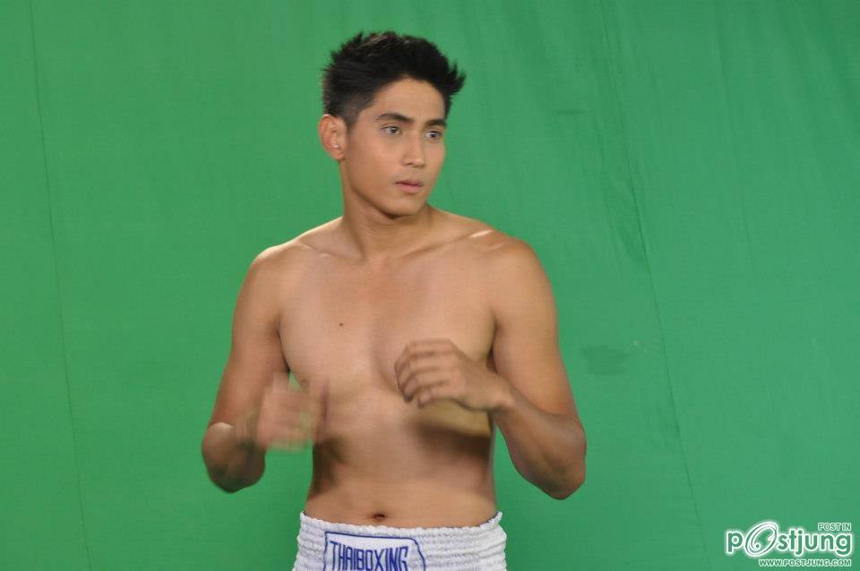 ลูกผู้ชายหัวใจเข้ม..อ๊อฟ ธัน