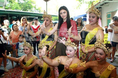 ใหม่ ดาวิกา รำแก้บนหนังพี่มากฯ พุ่ง 500 ล้าน