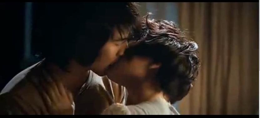 กรี๊ดด พี่โป๊ป ธนวรรธน์ กับบทเลิฟซีน จากหนัง October Sonata รักที่รอคอย