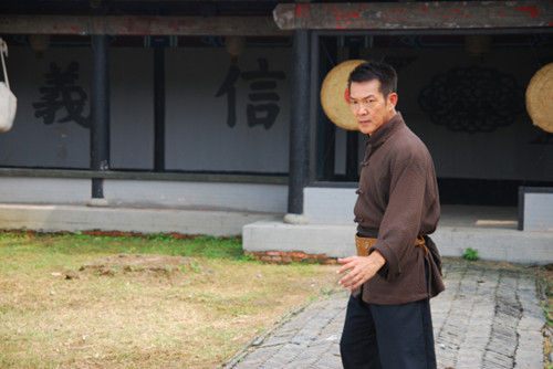 12 Money Darts 《十二金錢鏢》  2013