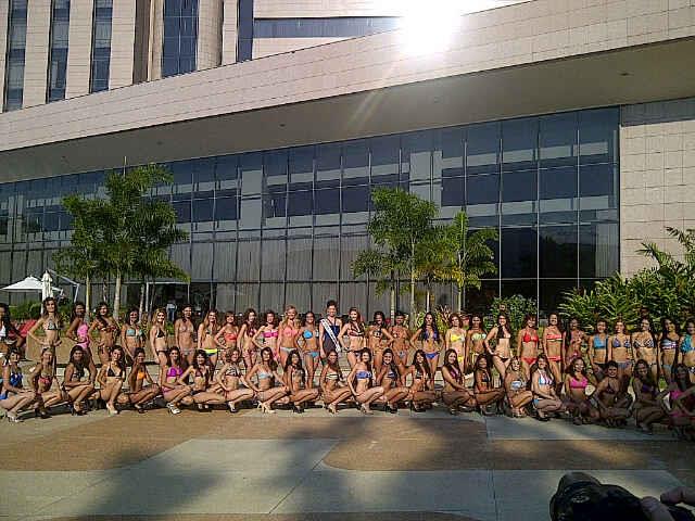 เบื้องหลังการถ่าย Headshot นางงามจังหวัด Venezuela ไป MU 2014