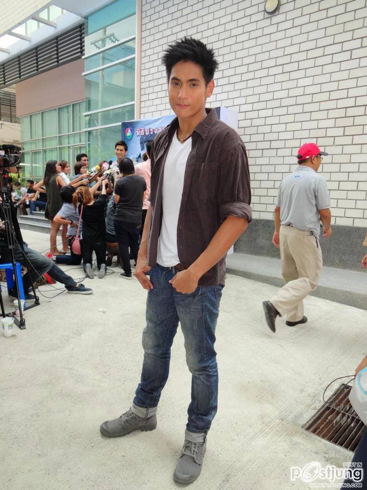 พี่ธันธ์  หล่อจุง