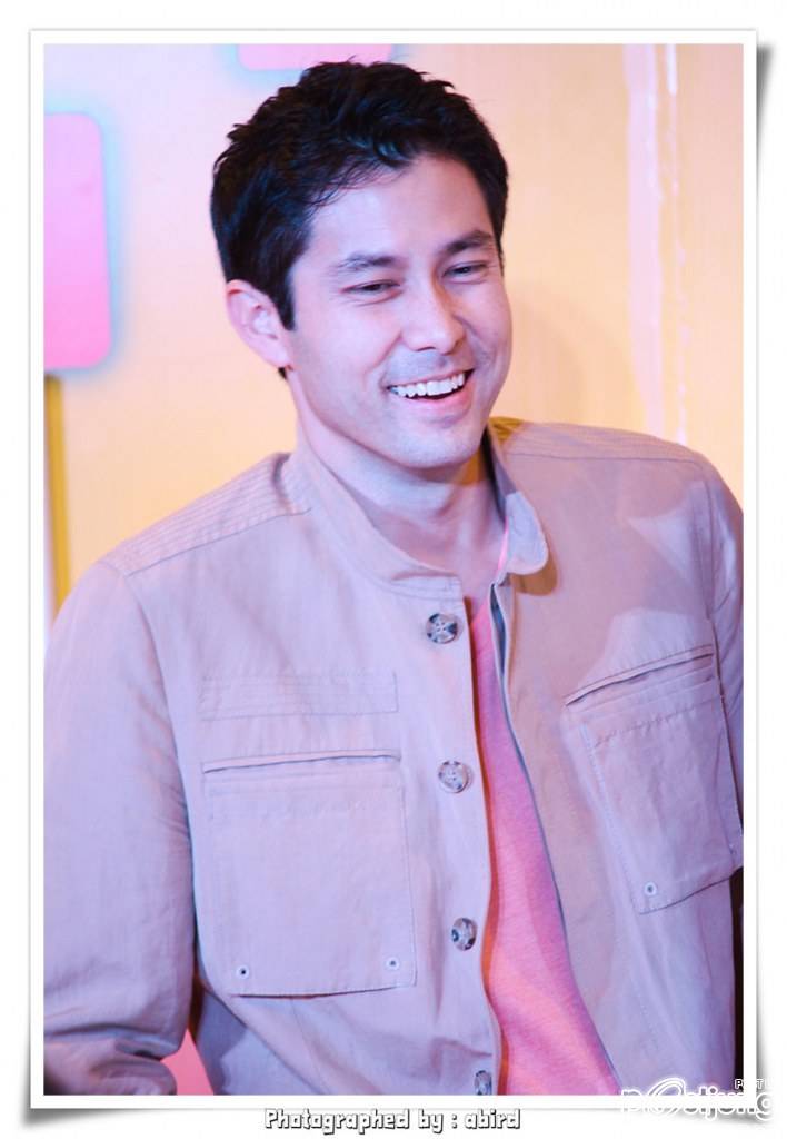 ยิ้มน่ารักอบอุ่น