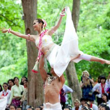 งานไหว้ครูคณะวิจิตรศิลป์ มช ปี2553