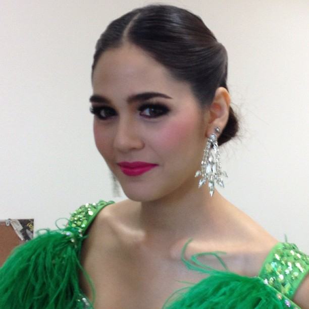 เจ้าแม่ พรีเช็นเตอร์แห่งปี2556 ***