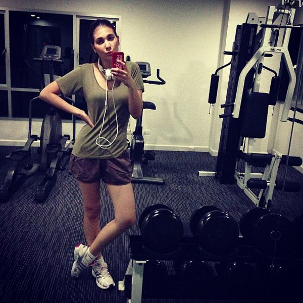 ไอเดีย ชุดออกกำลังกาย เก๋ ๆ สไตล์ดารา