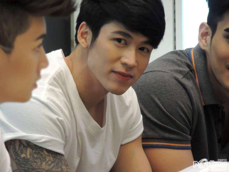 ตี๋หล่อล่ำ
