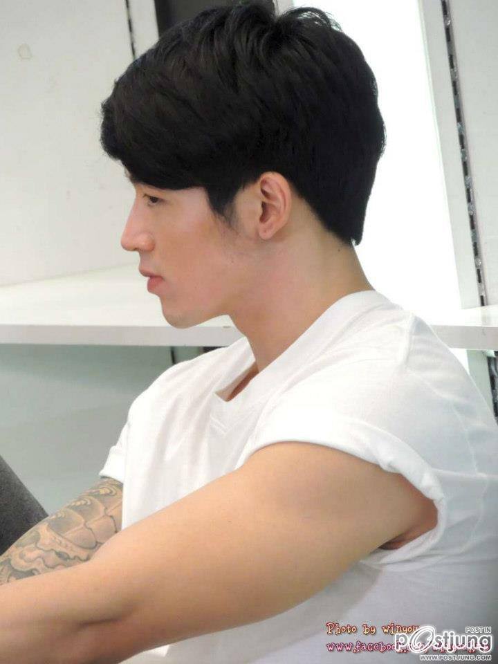 ตี๋หล่อล่ำ