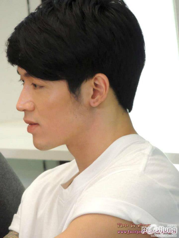 ตี๋หล่อล่ำ