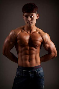 ถอดโชว์เรือนร่าง 228