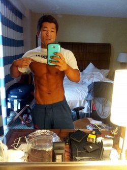 ถอดโชว์เรือนร่าง 228