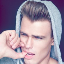 MARCELO TAPOROSKY BY TALLES BOURGES