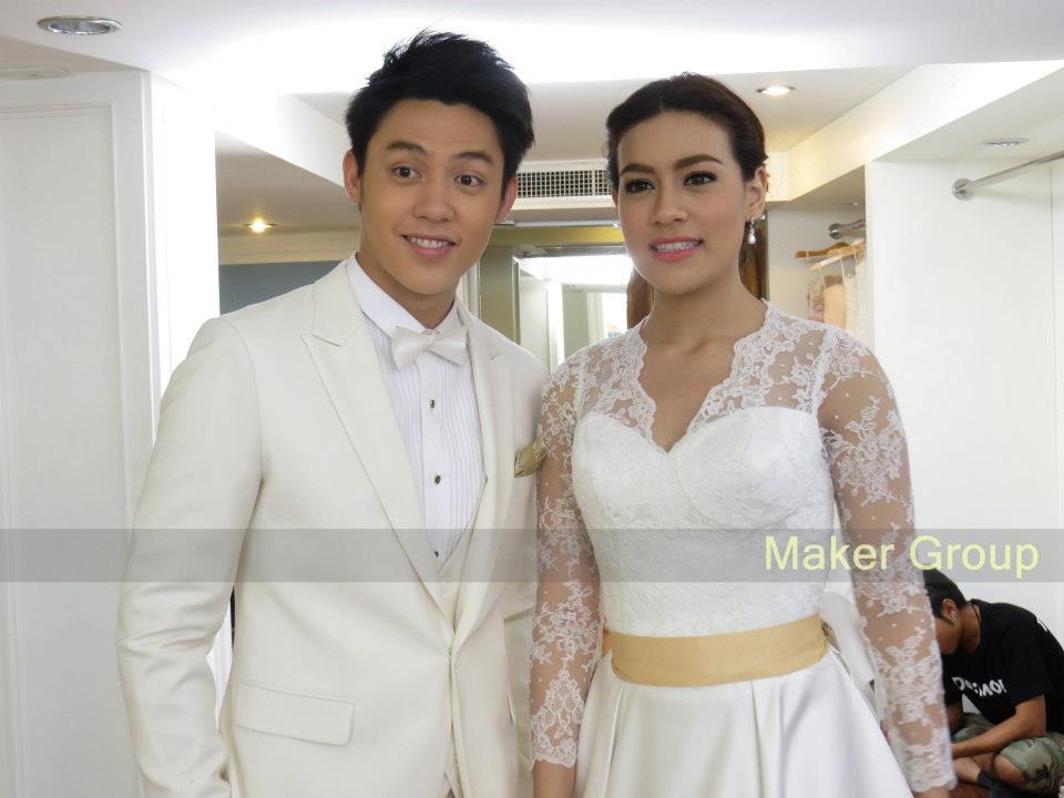 ต้นรักริมรั้ว......