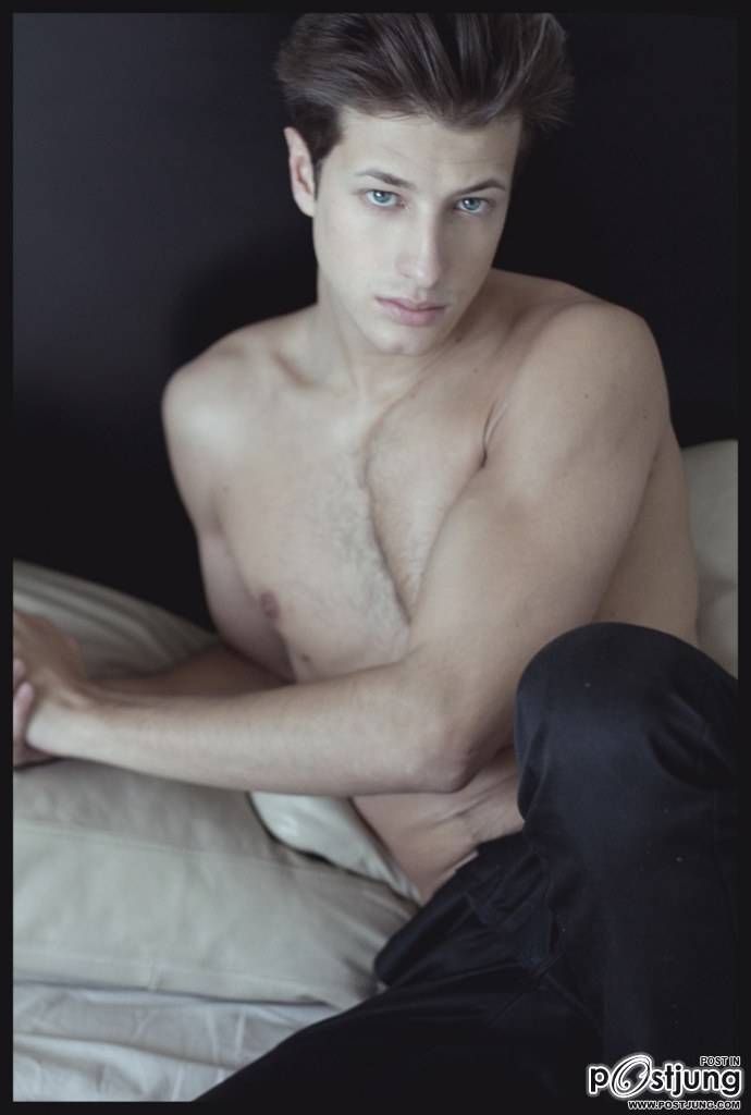 Angel by Mario Moralex