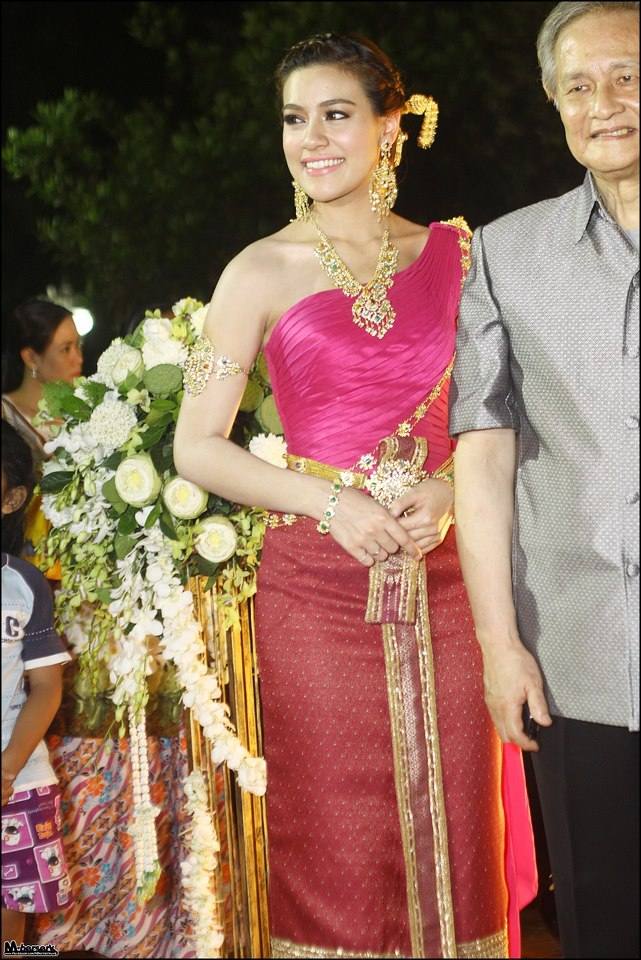 คิมเบอร์ลี่ แอน โวลเทมัส เทียมศิริ ลูกครึ่งไทย – เยอรมัน