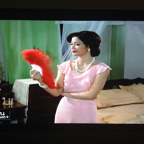 คุณสน "อาญารัก" ร้ายแรงส์ มาพร้อมแฟชั่นปากแดง