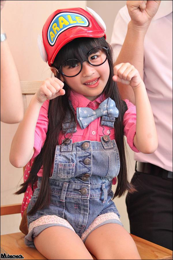 น้องอันดา กุลฑีรา แปลงโฉมเป็น อาราเล่น้อย